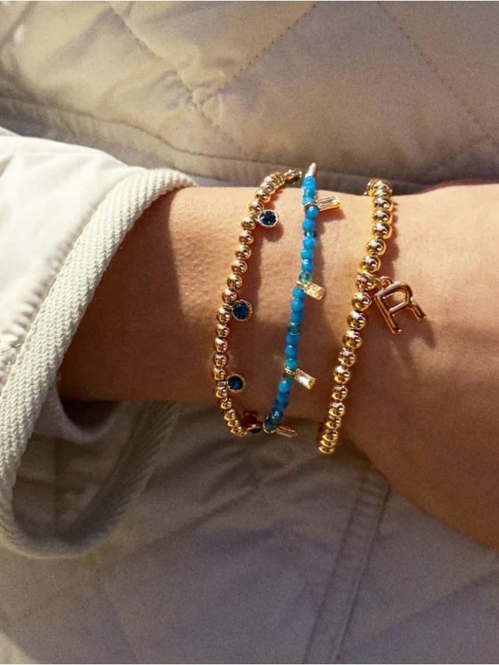 BaubleBar Gold and Peridot stretchy Bracelet New